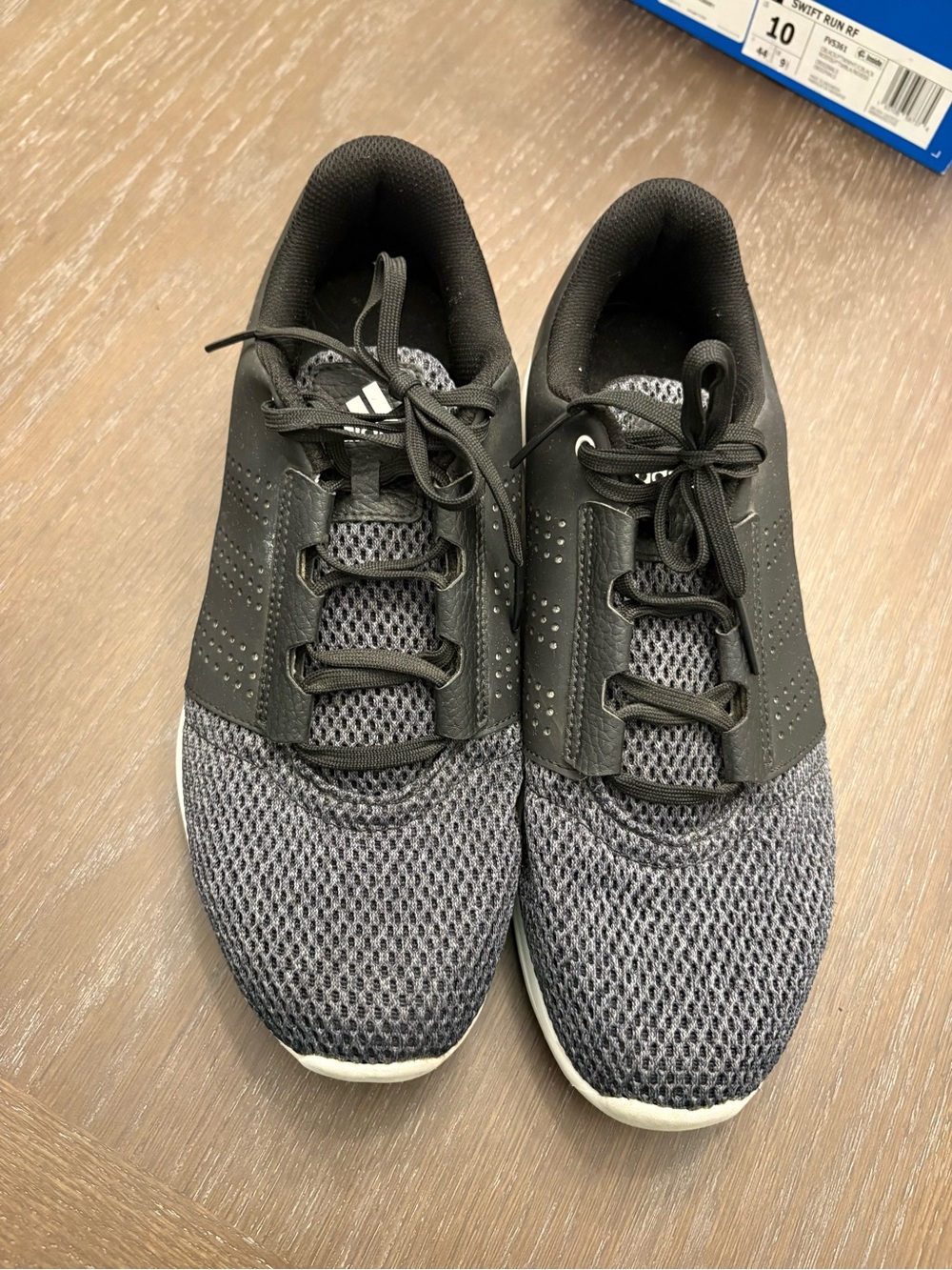 Adidas Swift Run RF Men’s Sneakers Size 10 – Black/Gray/White